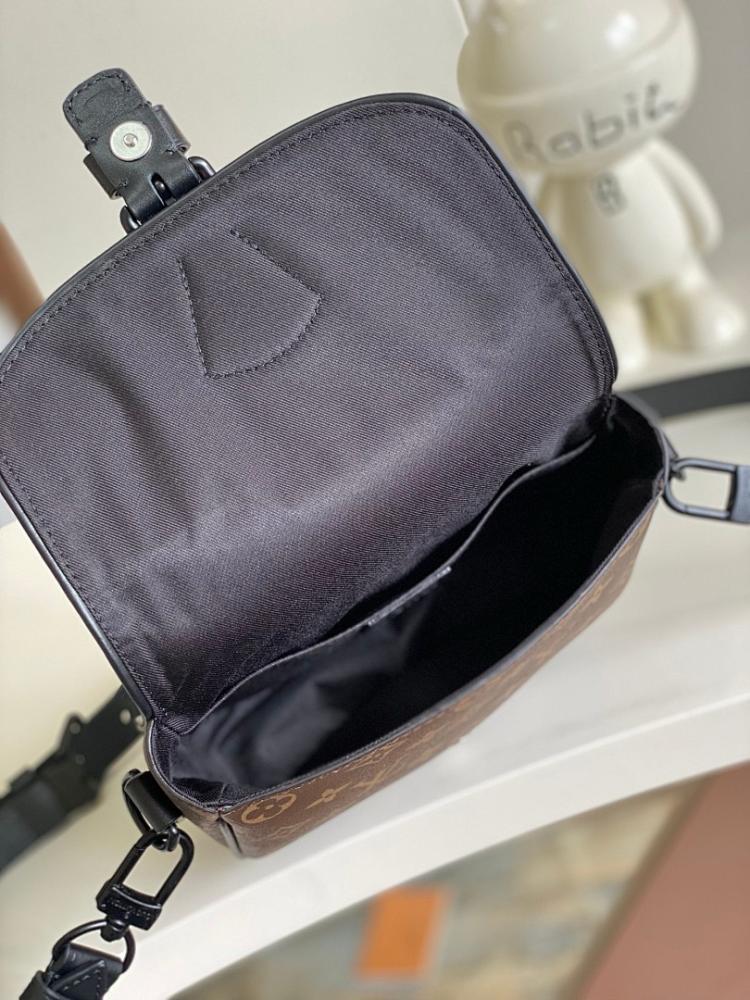 Luxury Elegant Leather Shoulder Bag