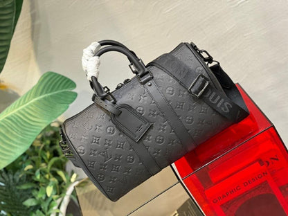 Alma Leather Travel Bag