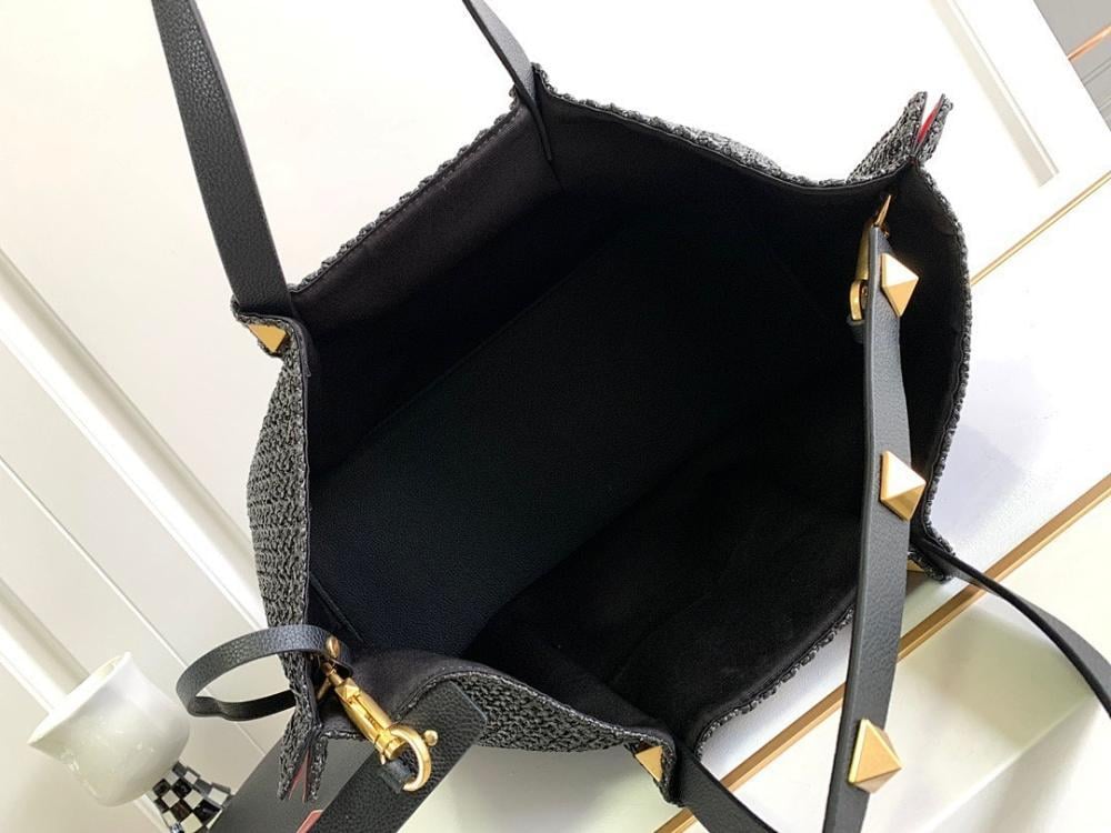 Modern Stylish Brown Woven Raffia Shoulder Bag