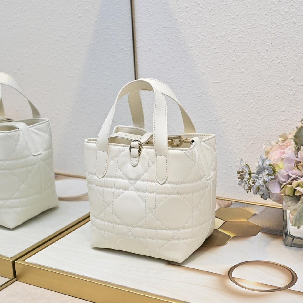 Alma Calfskin Shoulder Bag
