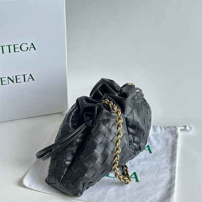 Stylish Calfskin Shoulder Bag – Limited Edition