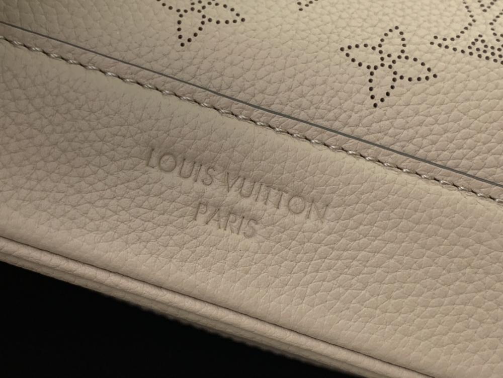 Elegant Shoulder Bag