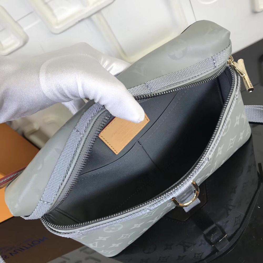 Practical Messenger Bag