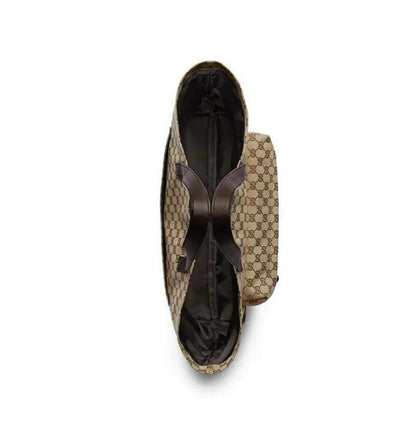 Elegant Refined Crossbody Bag