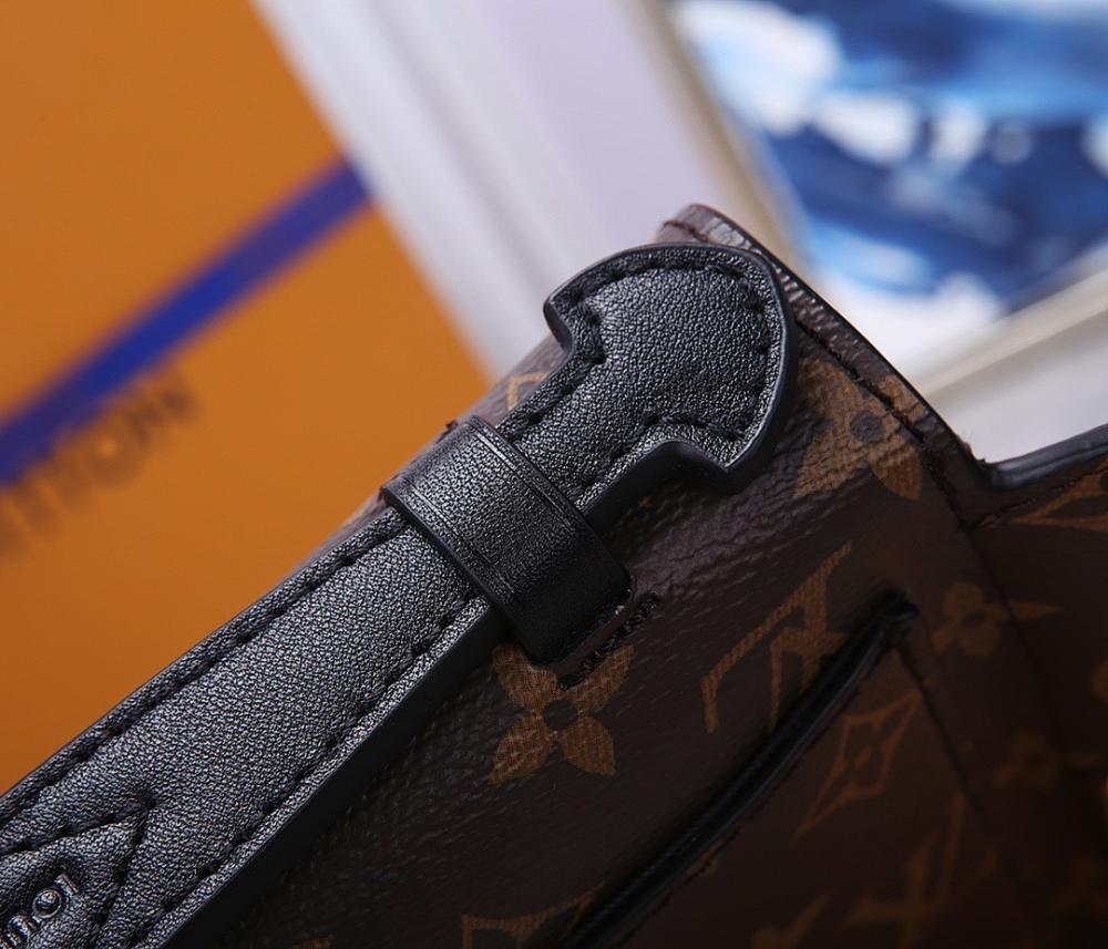 Modern Italian-Inspired Canvas Shoulder Bag