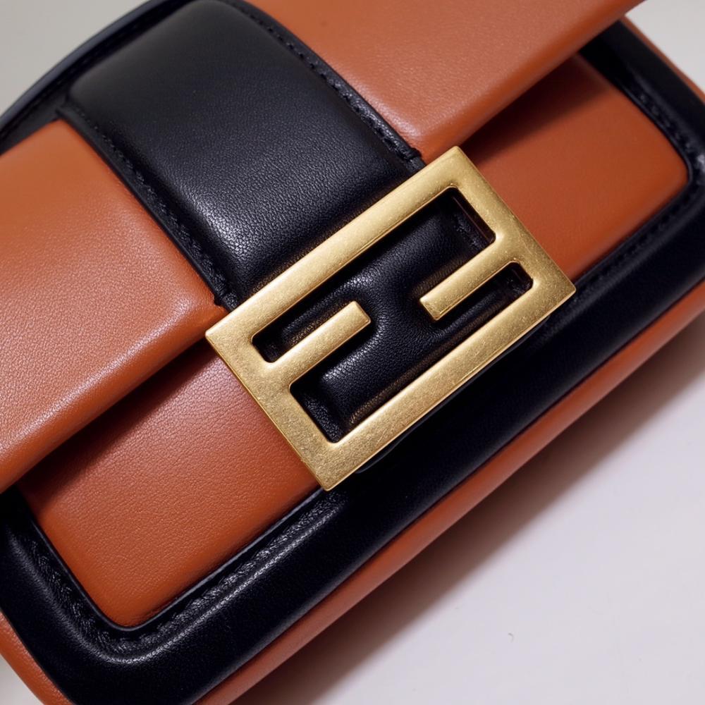 Classic Shoulder Bag