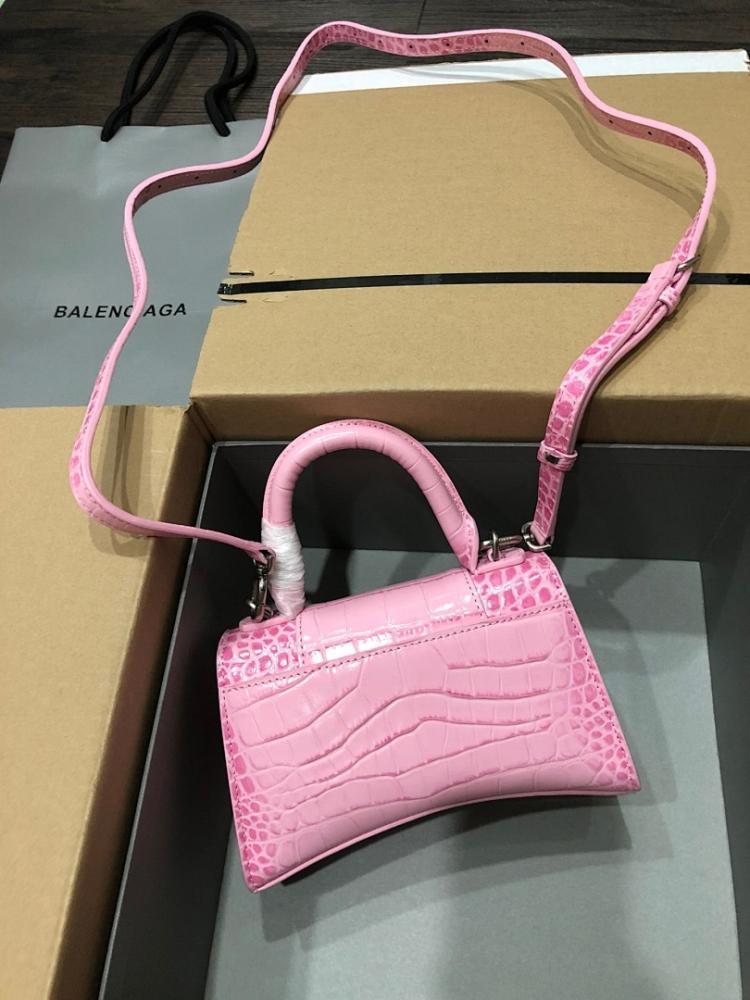 Stylish Refined Leather Shoulder Bag