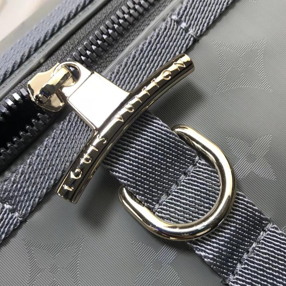 Practical Messenger Bag