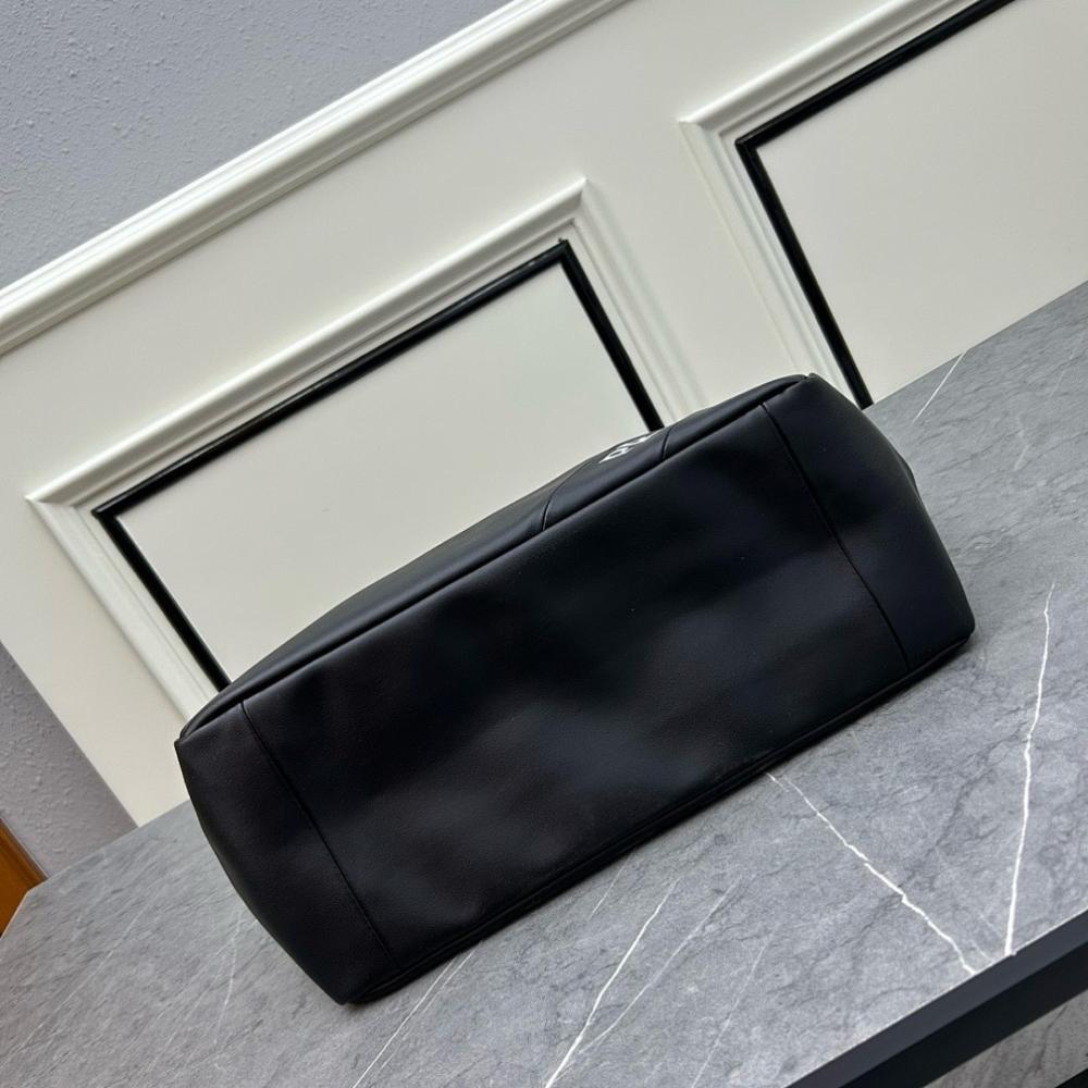 Modern Stylish Top Handle Bag