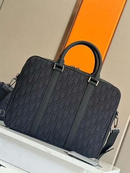 Modern Stylish Leather Shoulder Bag