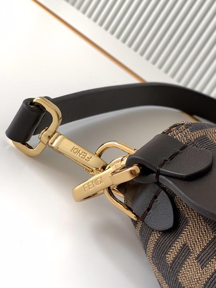 Classic Shoulder Bag