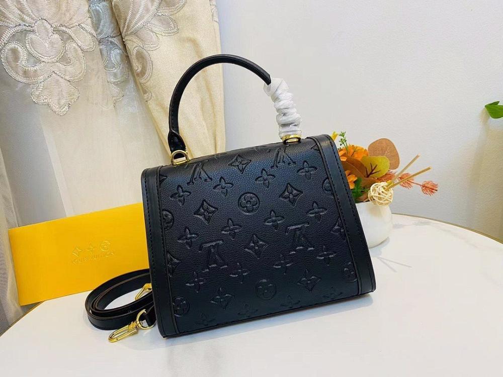 Modern Stylish Leather Shoulder Bag