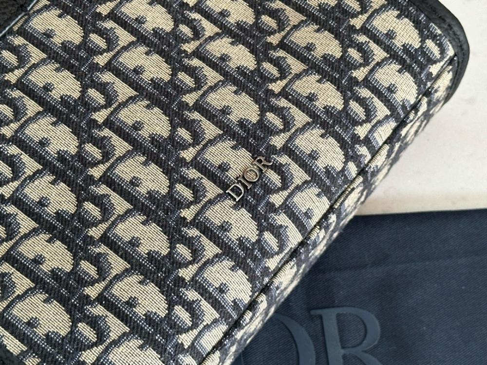Elegant Stylish Black Printed Leather Shoulder Bag