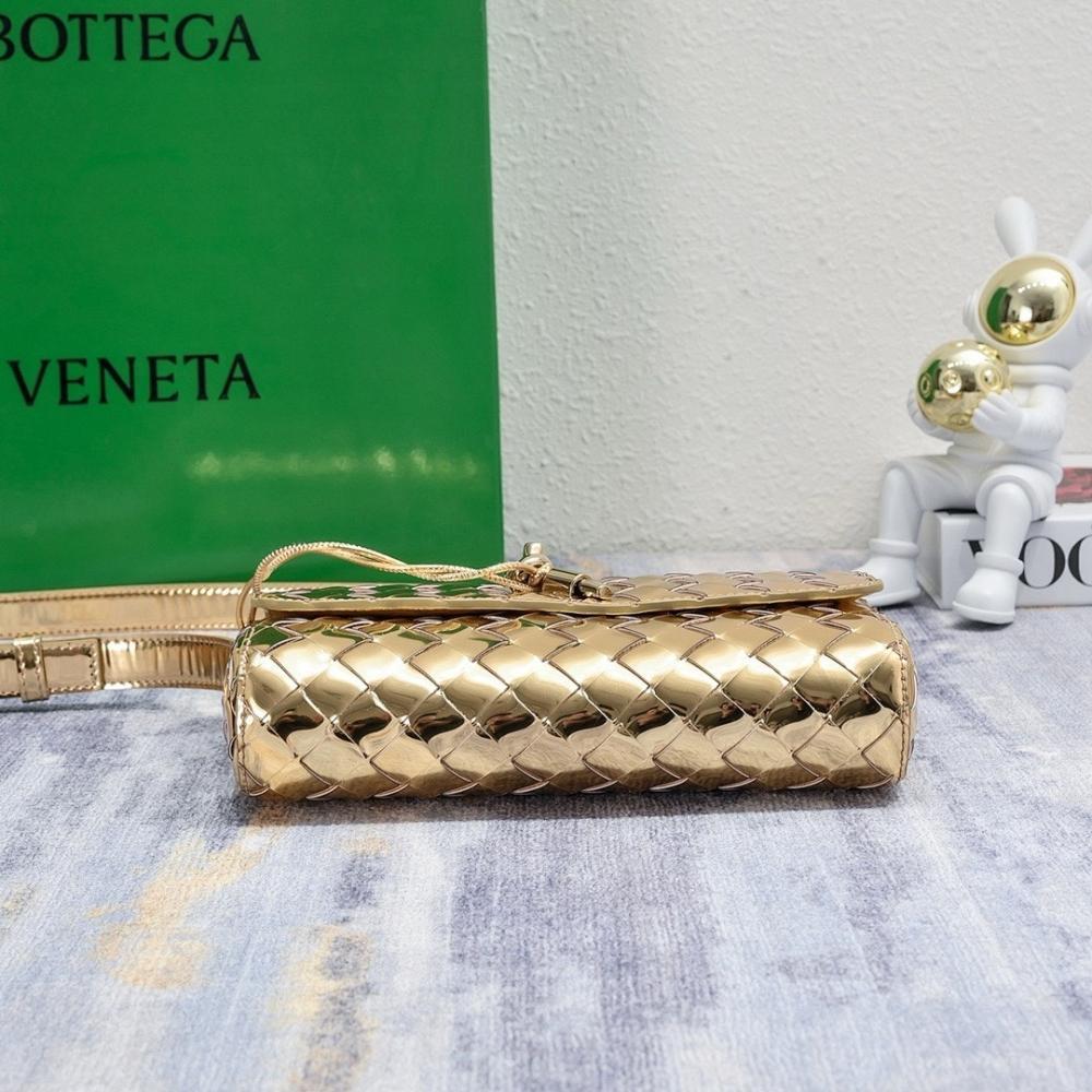 Luxury Shoulder Bag – Limited Edition
