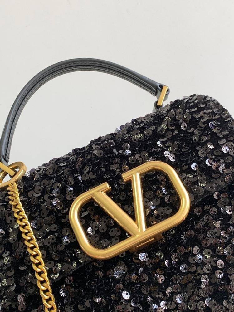 Classic Refined Embroidered Lambskin Shoulder Bag