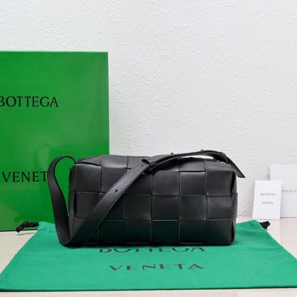 Luxury Stylish Woven Lambskin Top Handle Bag