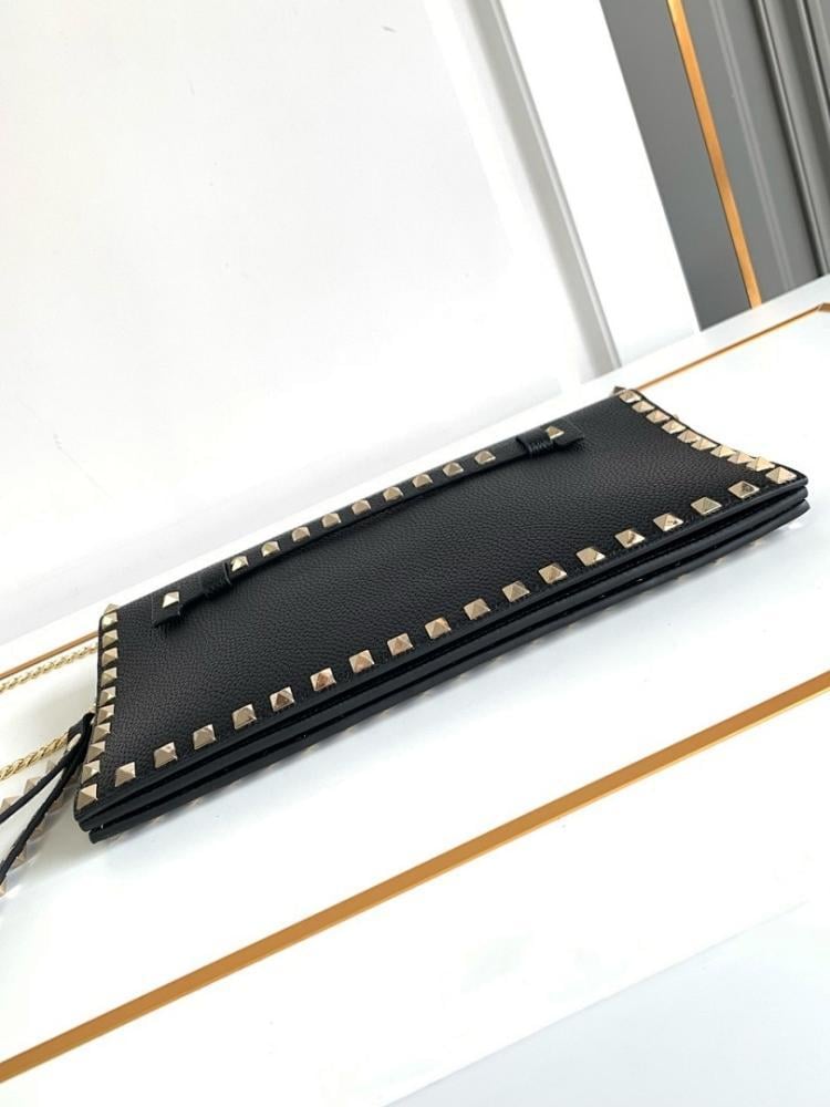Italian-Inspired Stylish Leather Shoulder Bag