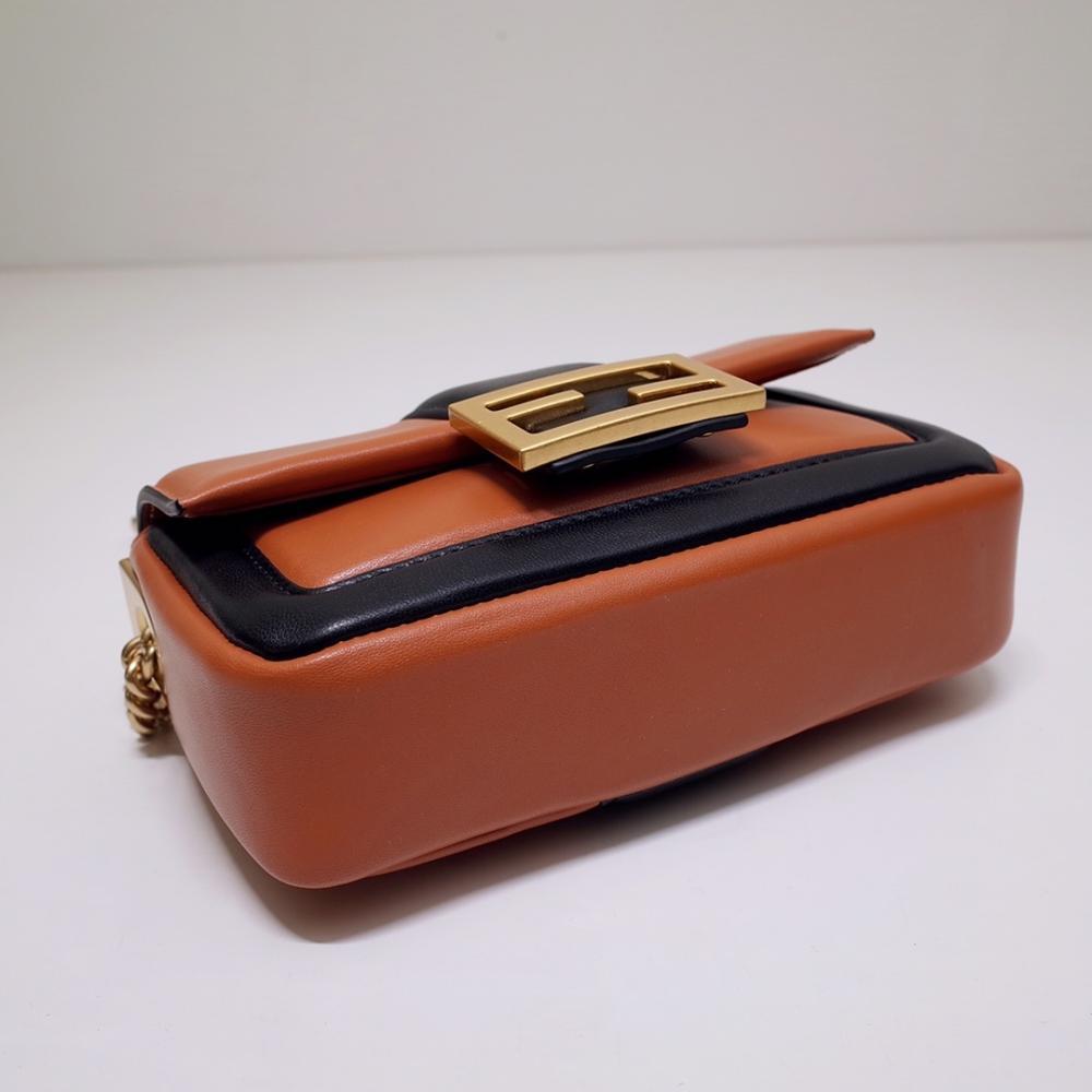 Classic Shoulder Bag