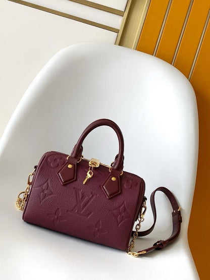 Alma Leather Shoulder Bag