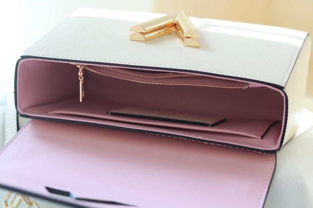 Twist Leather Shoulder Bag