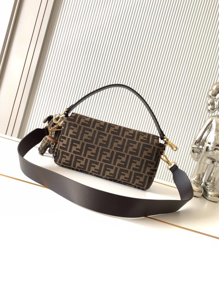 Classic Shoulder Bag