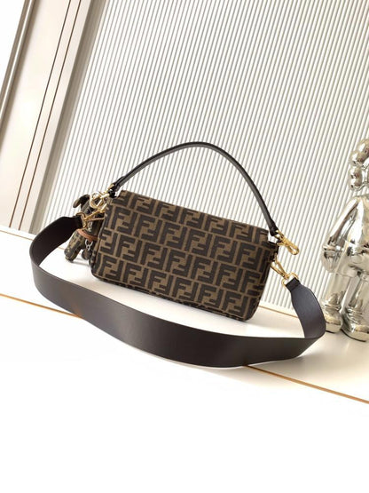Classic Shoulder Bag