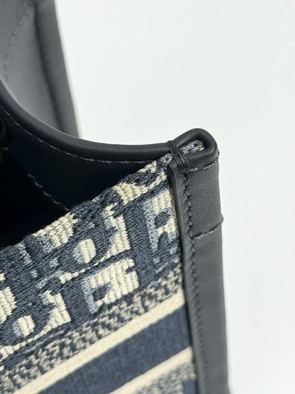 Modern Blue Embroidered Calfskin Shoulder Bag – Limited Edition