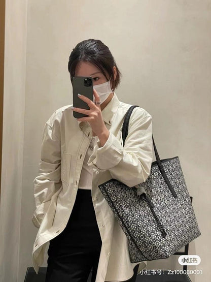 Modern Elegant Leather Tote Bag