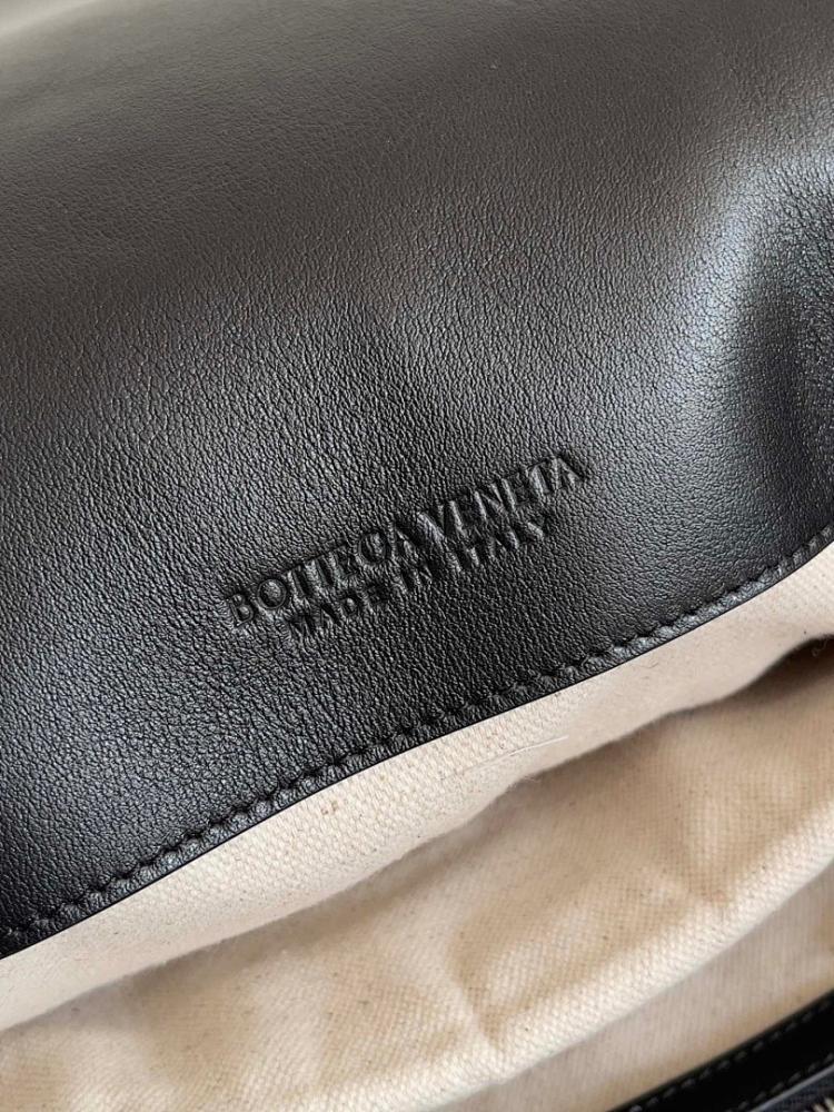 Italian-Inspired Luxury Calfskin Shoulder Bag