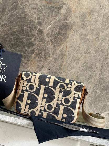 Elegant Refined Printed Leather Crossbody Bag
