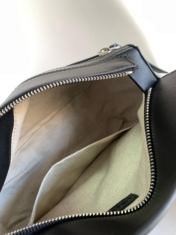 Stylish Refined Leather Shoulder Bag