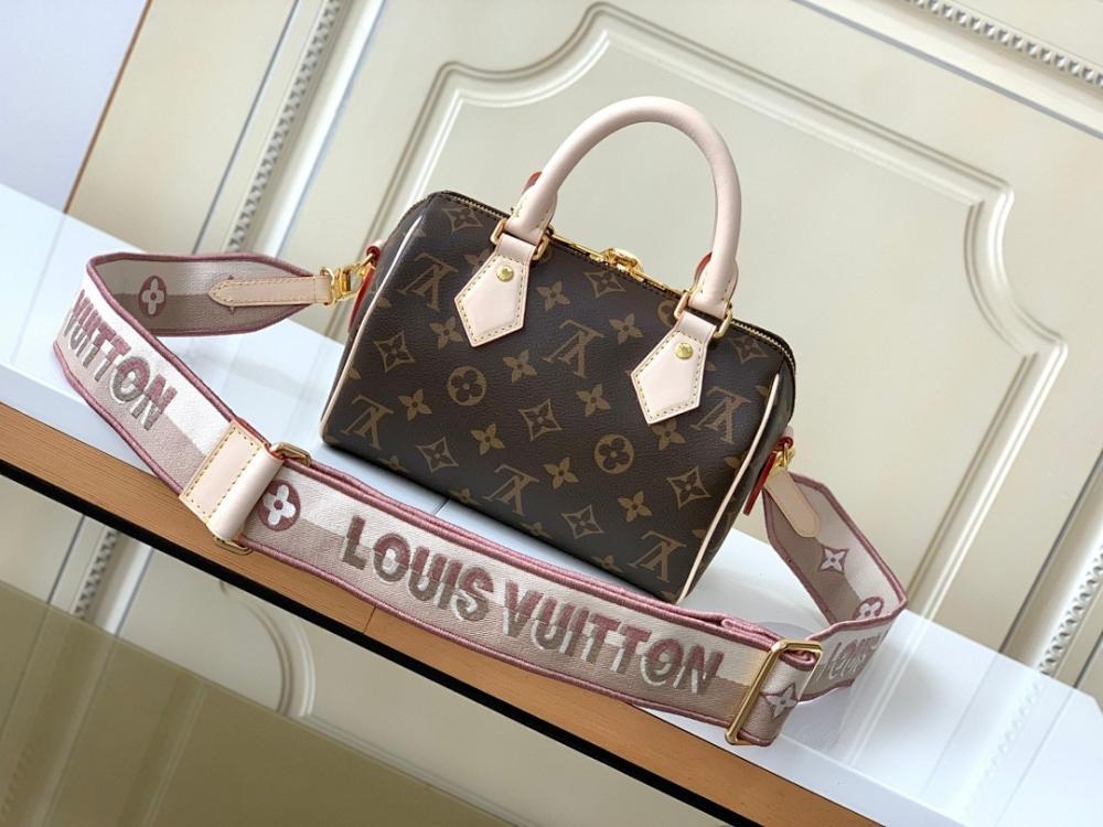 Stylish Premium Leather Travel Bag