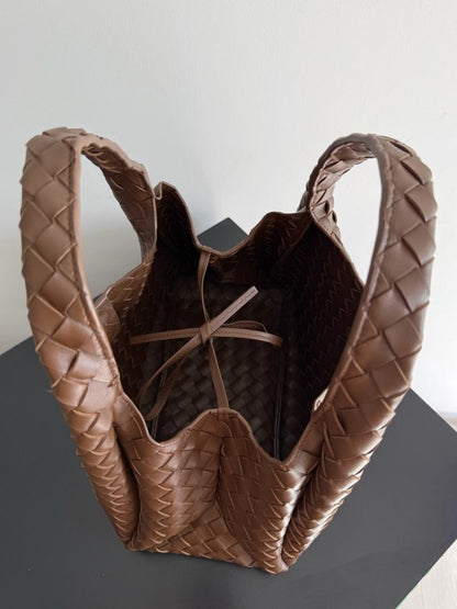 Elegant Leather Shoulder Bag