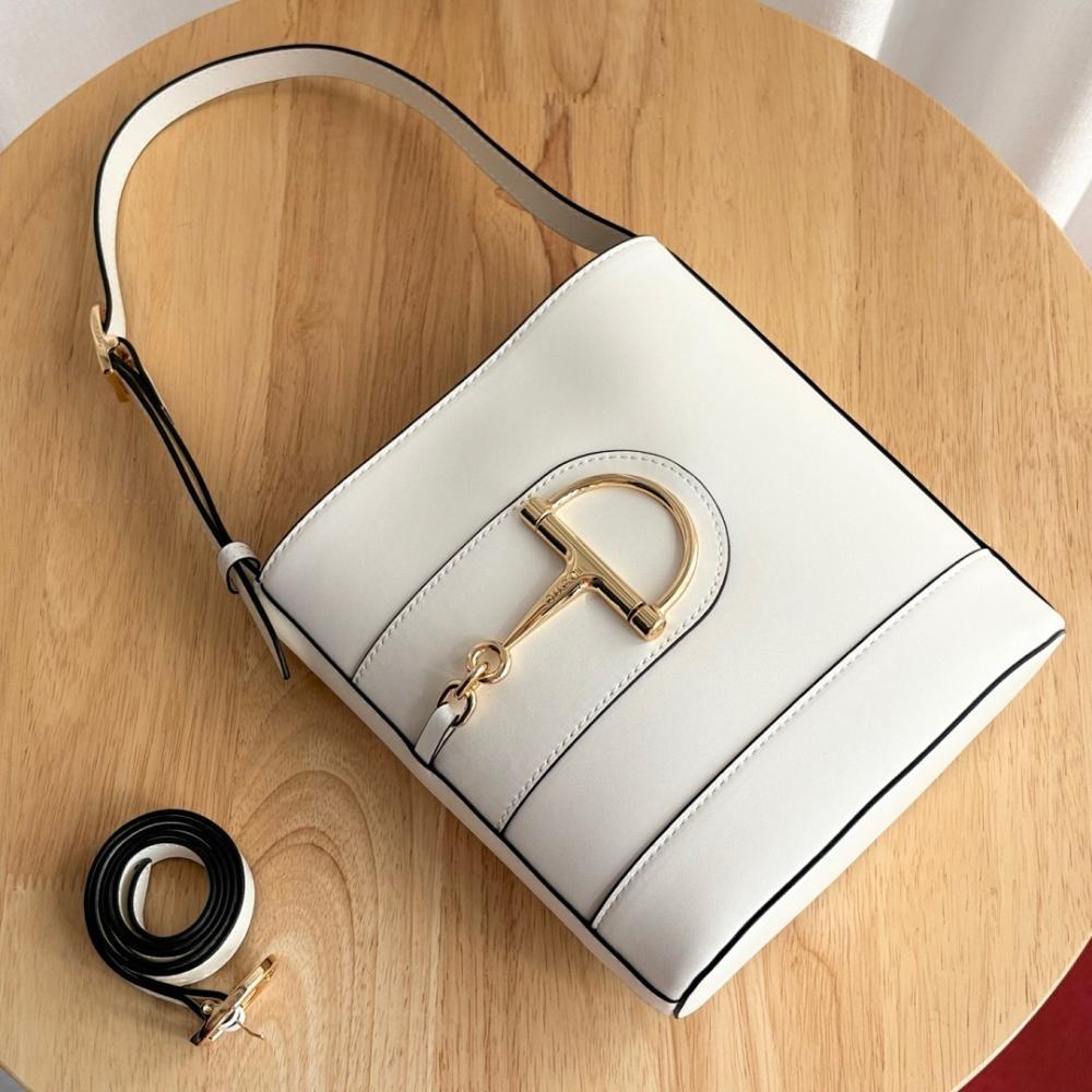 Elegant Bucket Bag – Limited Edition