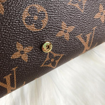Elegant Stylish Quilted Wallet