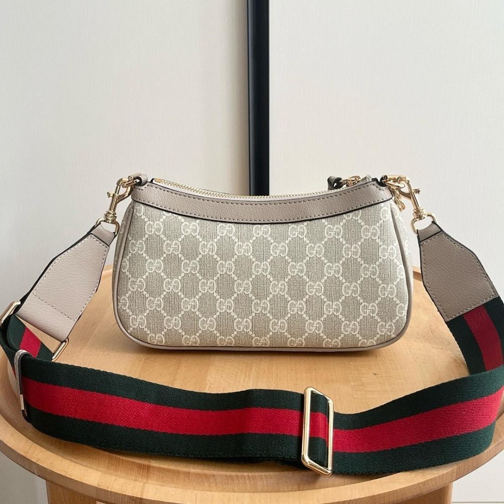Modern Refined Shoulder Bag