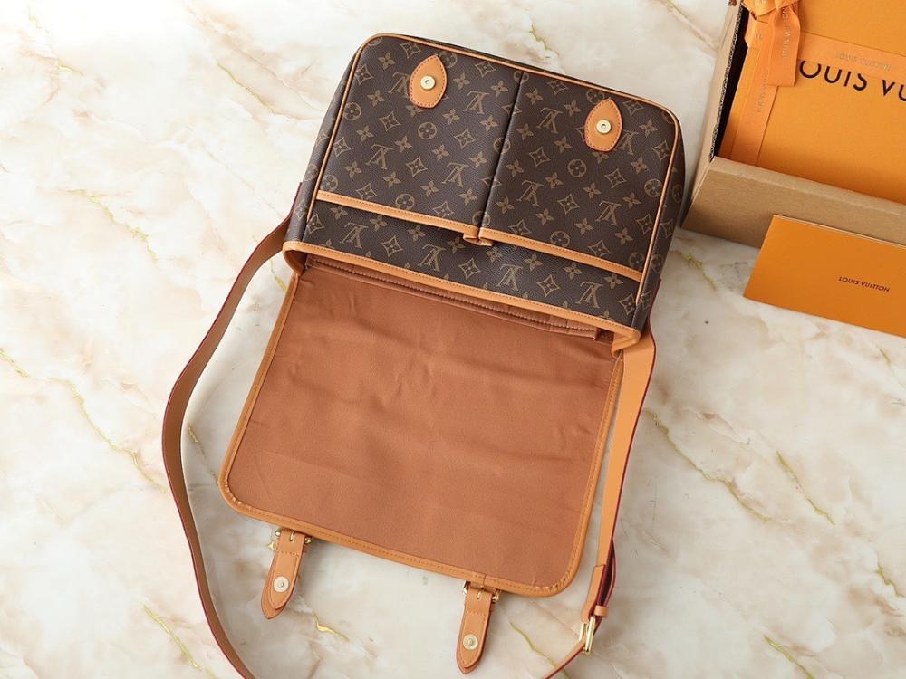 Alma Quilted Leather Crossbody Bag