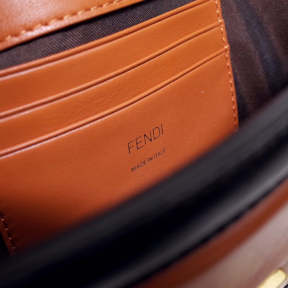 Classic Shoulder Bag