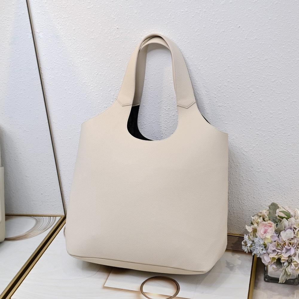 Luxury Quilted Leather Shoulder Bag – Special Edition