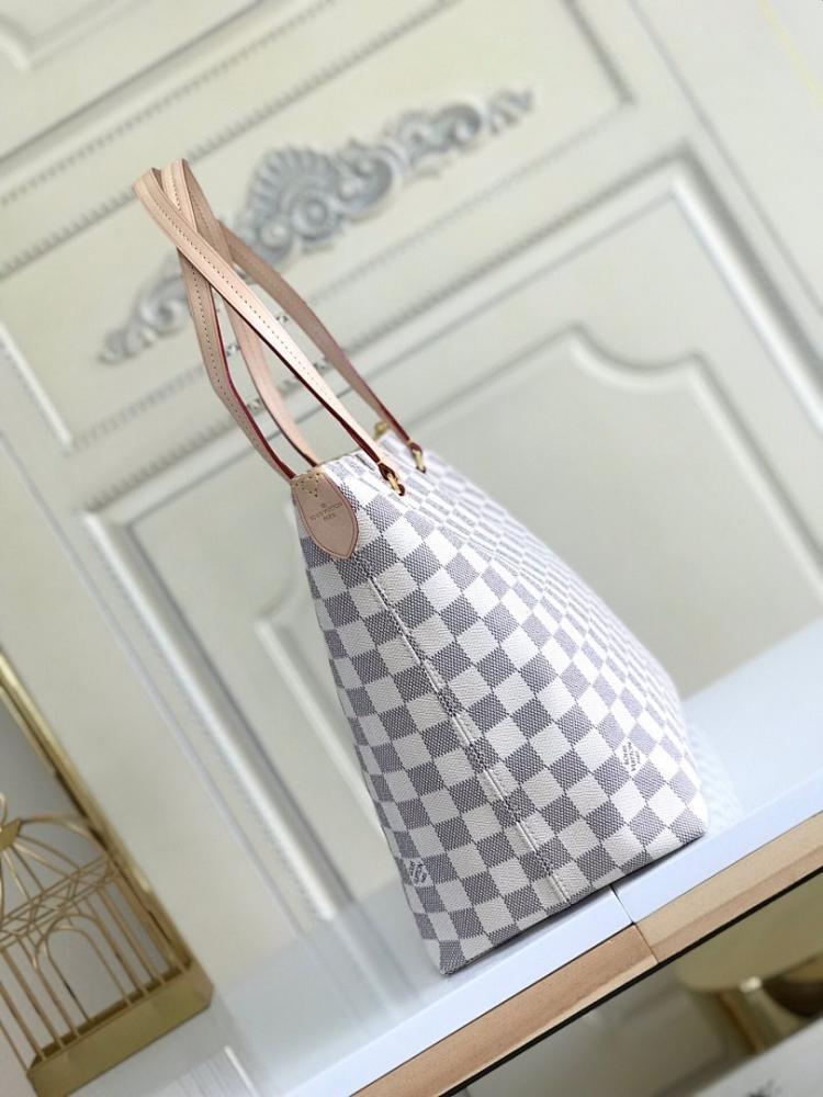 Stylish Gold Calfskin Crossbody Bag – Special Edition