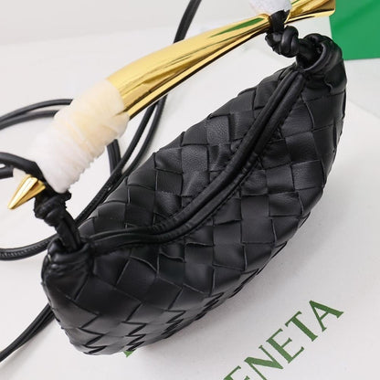 Classic Refined Woven Leather Crossbody Bag