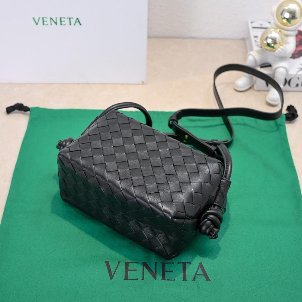 Classic Modern Woven Shoulder Bag