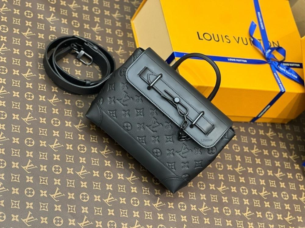 Stylish Refined Leather Crossbody Bag