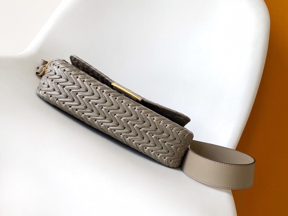 Classic Shoulder Bag