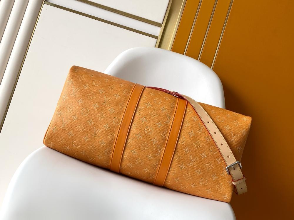 Alma Travel Bag
