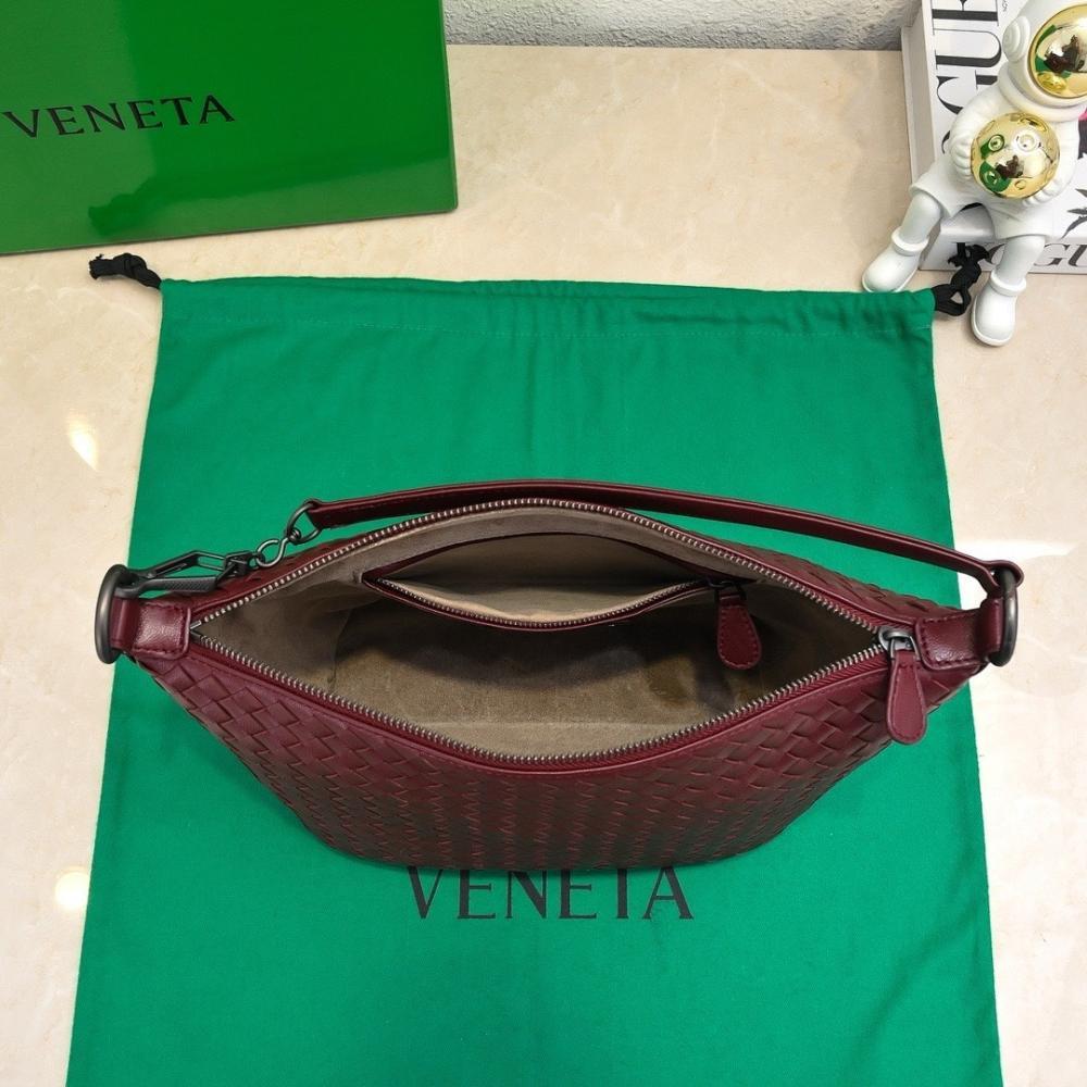 Luxury Woven Leather Shoulder Bag – Limited Edition