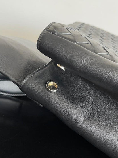 Italian-Inspired Luxury Calfskin Shoulder Bag