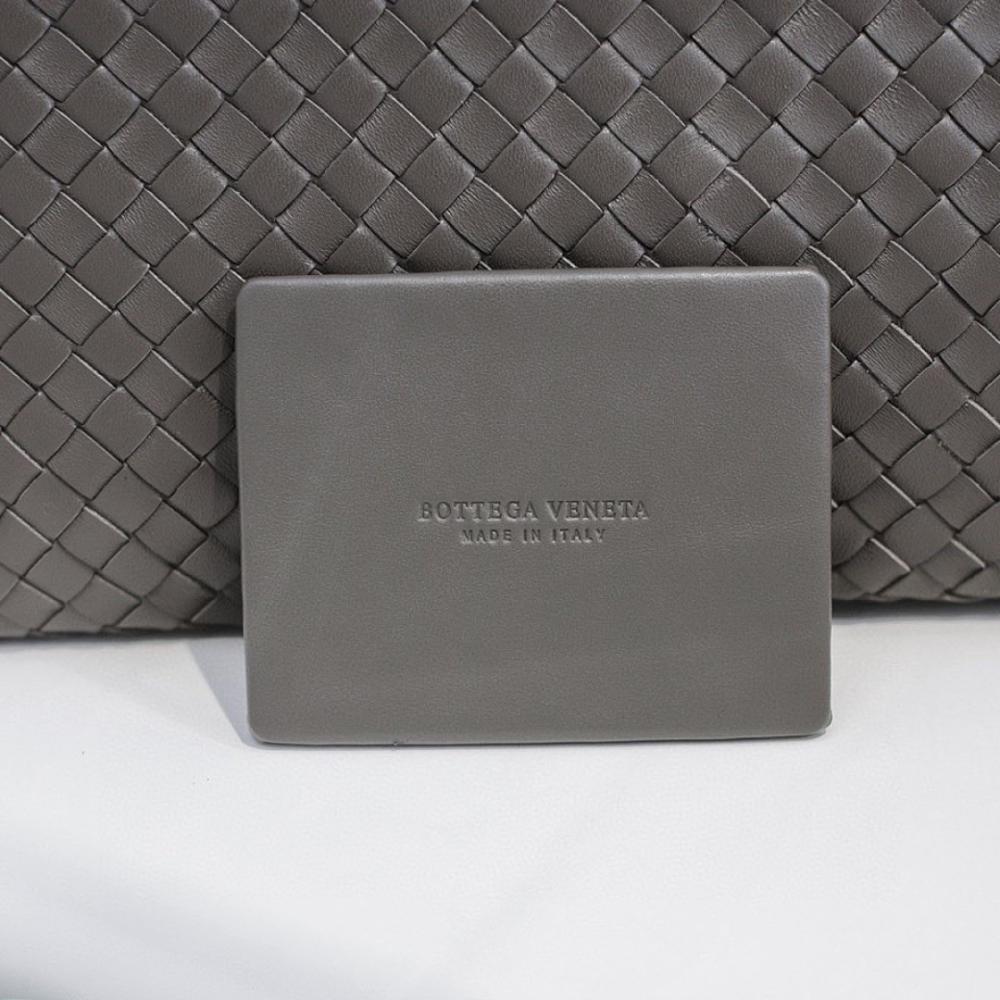 Modern Luxury Quilted Lambskin Bag – Limited Edition