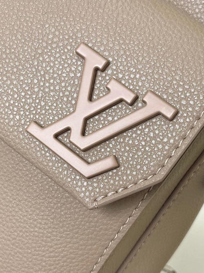 Luxury Stylish Leather Backpack
