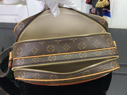 Practical Shoulder Bag